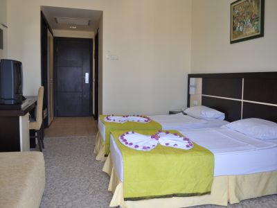 בלדיבי La Perla Resort & Hotel מראה חיצוני תמונה